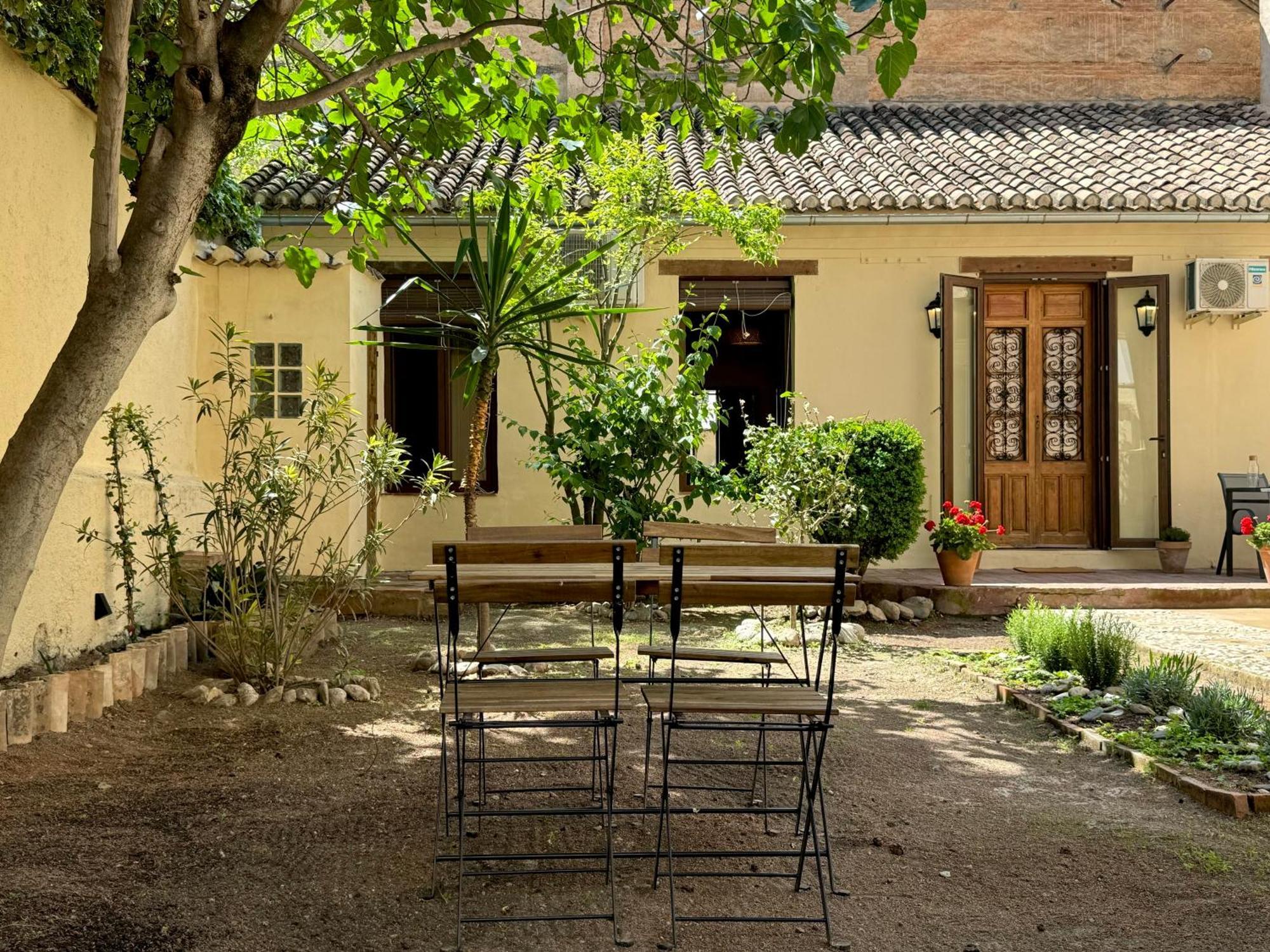 Ferienwohnung Casa Junto A La Alhambra Con Vistas Y Jardin Privado Granada Exterior foto