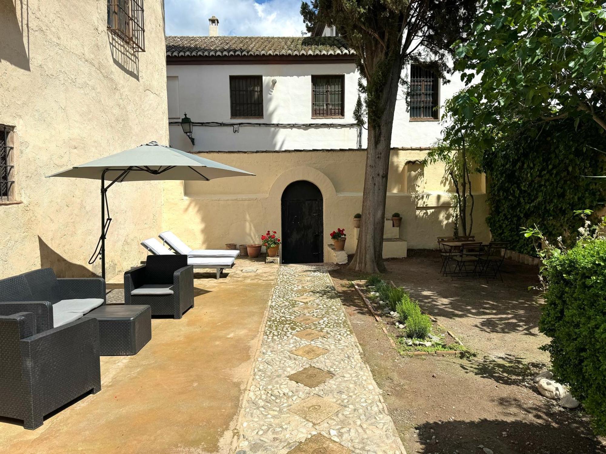 Ferienwohnung Casa Junto A La Alhambra Con Vistas Y Jardin Privado Granada Exterior foto