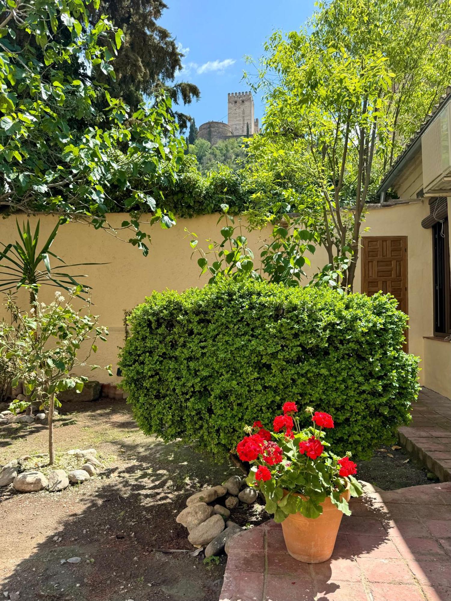 Ferienwohnung Casa Junto A La Alhambra Con Vistas Y Jardin Privado Granada Exterior foto